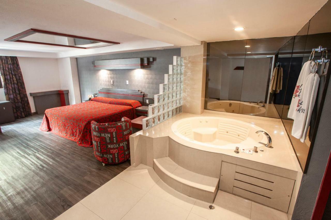 Hotel La Rosa - Solo Adultos Мексико Сити Екстериор снимка
